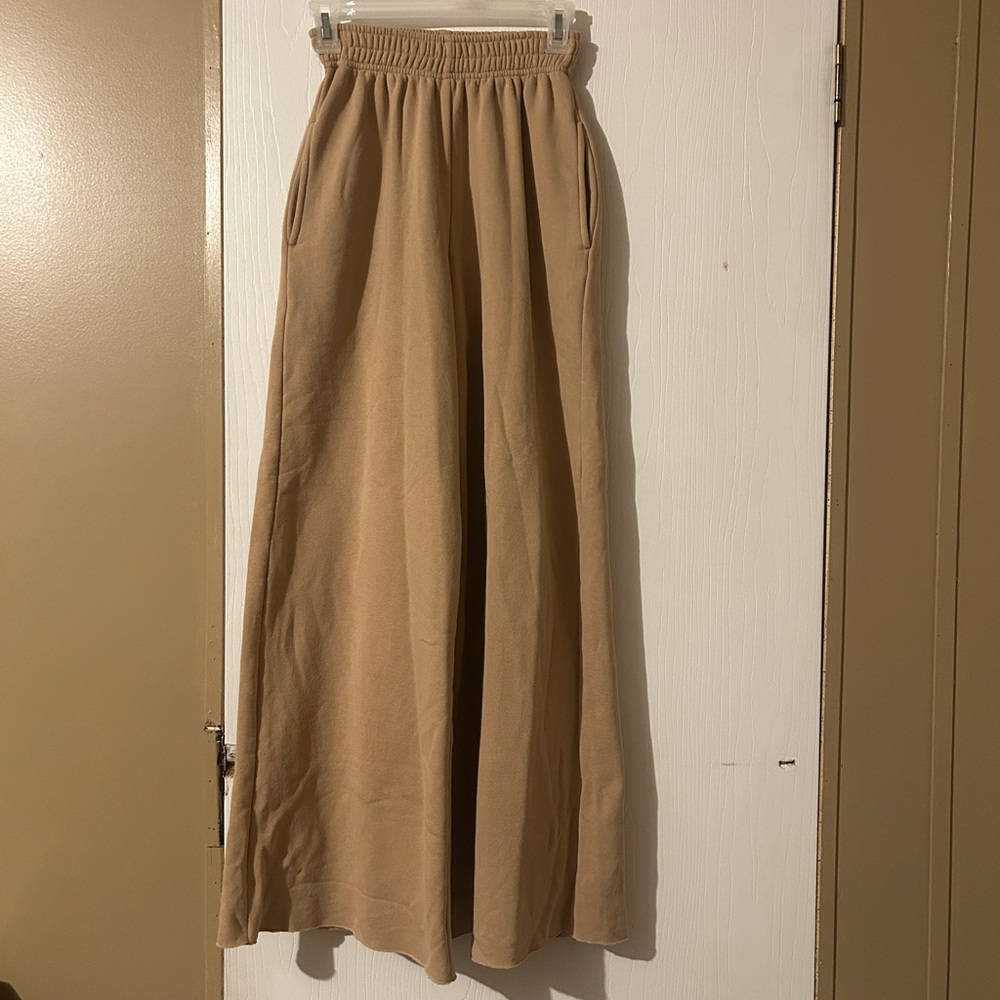 Wild Fable Tan sweatpants